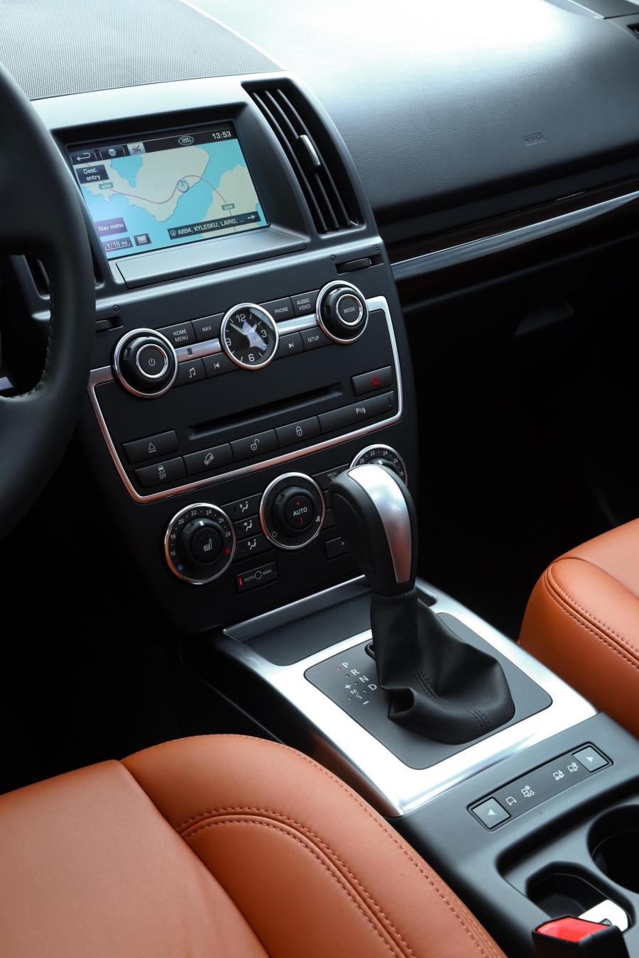  Land Rover Freelander 2 2013 года  (фото 9 из 58)